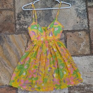 1960-70 Top with Vibrant Colors